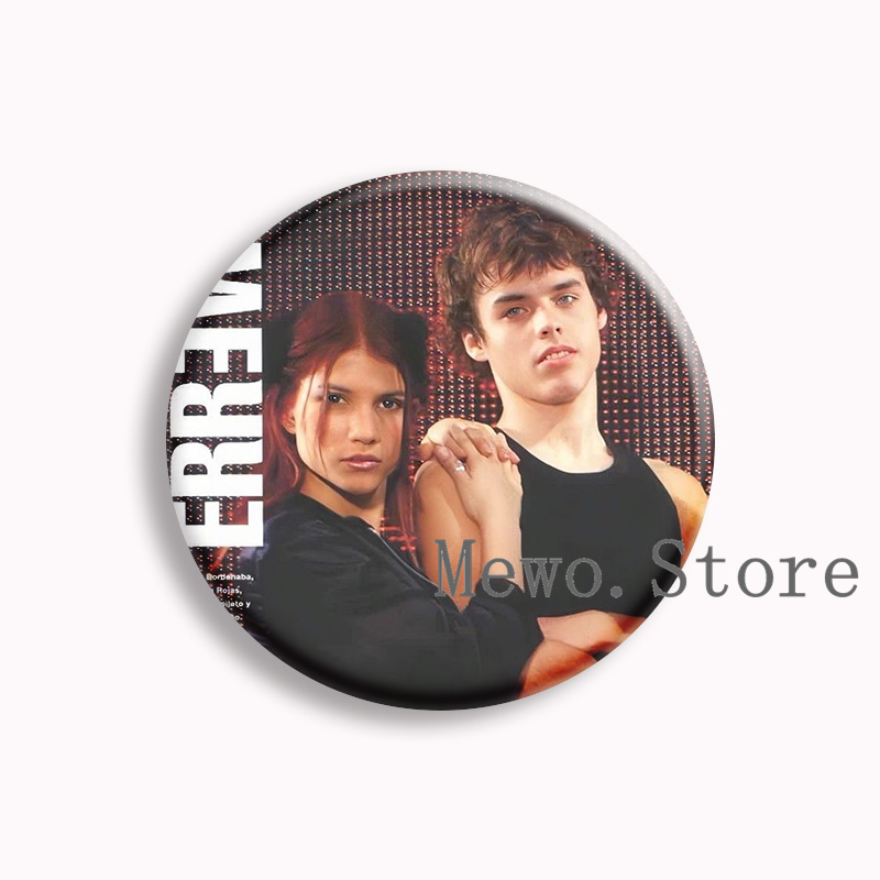 Movie Rebelde Way Soft Button  - огляд і ціна Pin Button Badge
