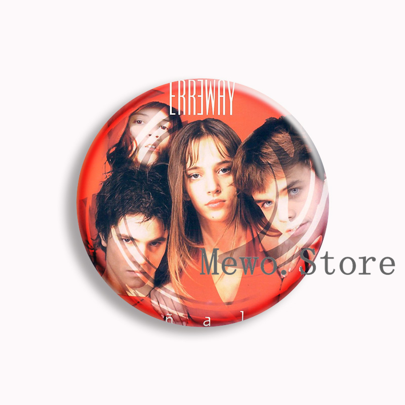 Movie Rebelde Way Soft Button  - огляд і ціна Pin Button Badge